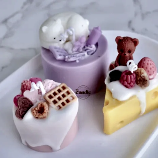 Decorative Cake Candle Making Workshop - We Candle It London
