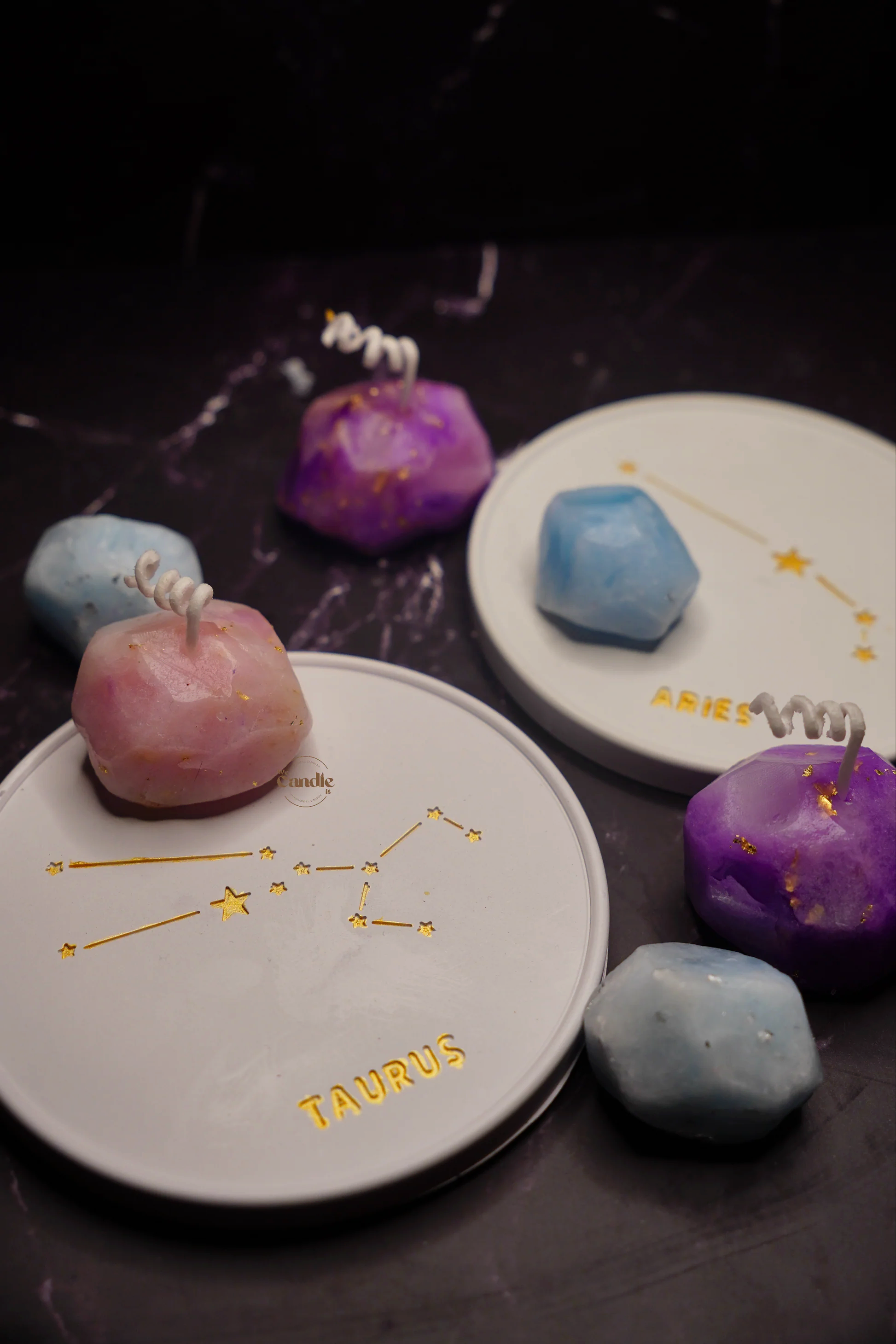 Zodiac Aroma Plate + Gemstone Candle Making Workshop - We Candle It London