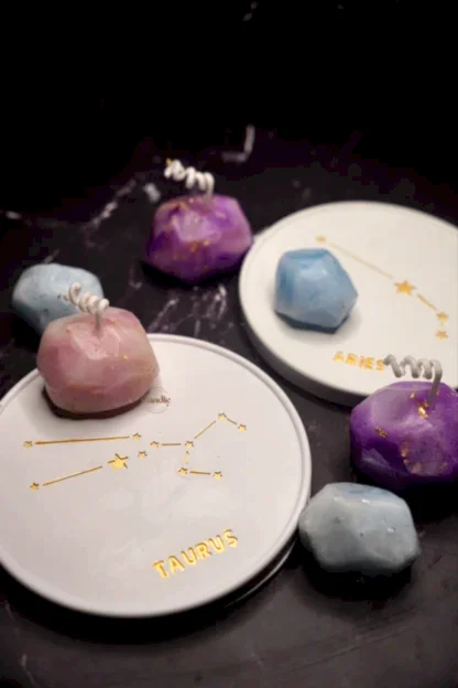 Zodiac Aroma Plate + Gemstone Candle Making Workshop - We Candle It London