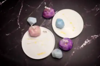 Zodiac Aroma Plate + Gemstone Candle Making Workshop - We Candle It London